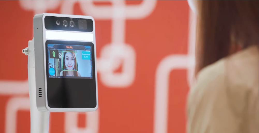 The Smart Visitor Management System requires all visitors to pre-register or register at the self-service kiosk. Facial recognition, ID match and e-signature features can also be added to the system if required.